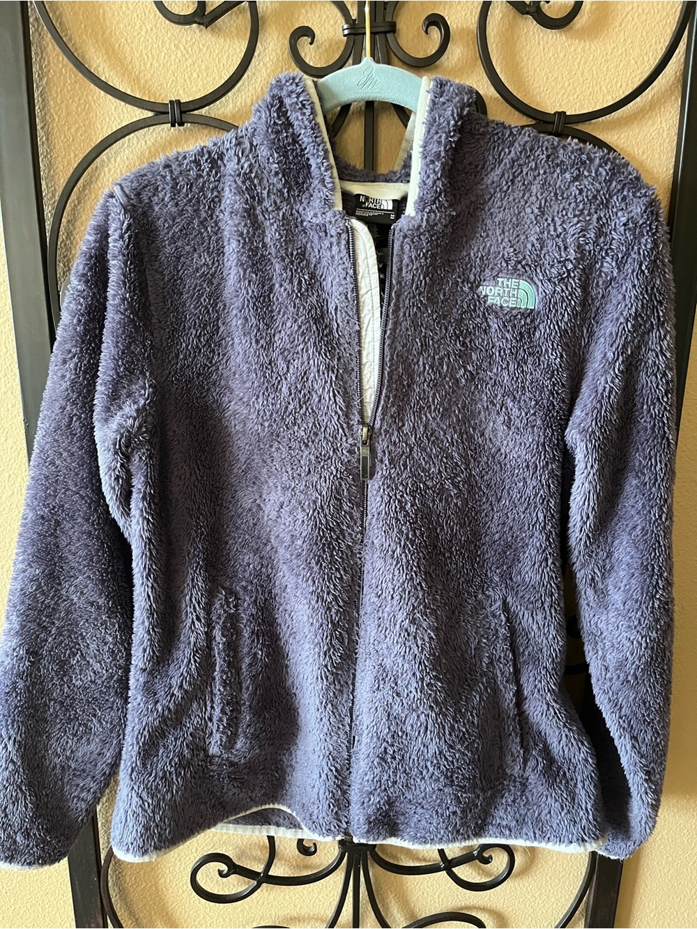The Northface Women’s Full Zip Fleece Hoodie Pockets Long Sleeve Purple Medium